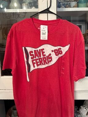 Buckle Red "Save Ferris '86" Graphic Tee